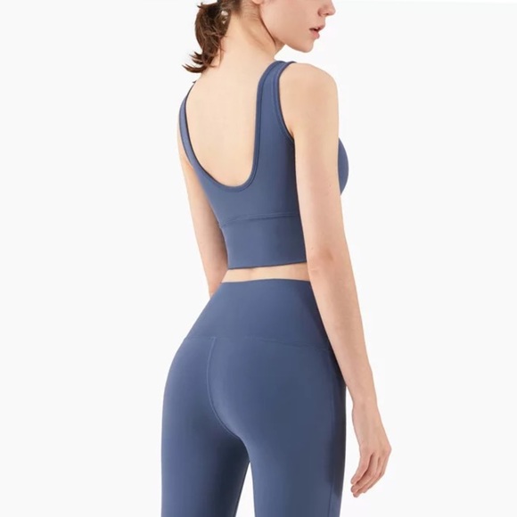 Ocean Blue Yoga Sport Halter Low Back Crop Top - Picture 4 of 16